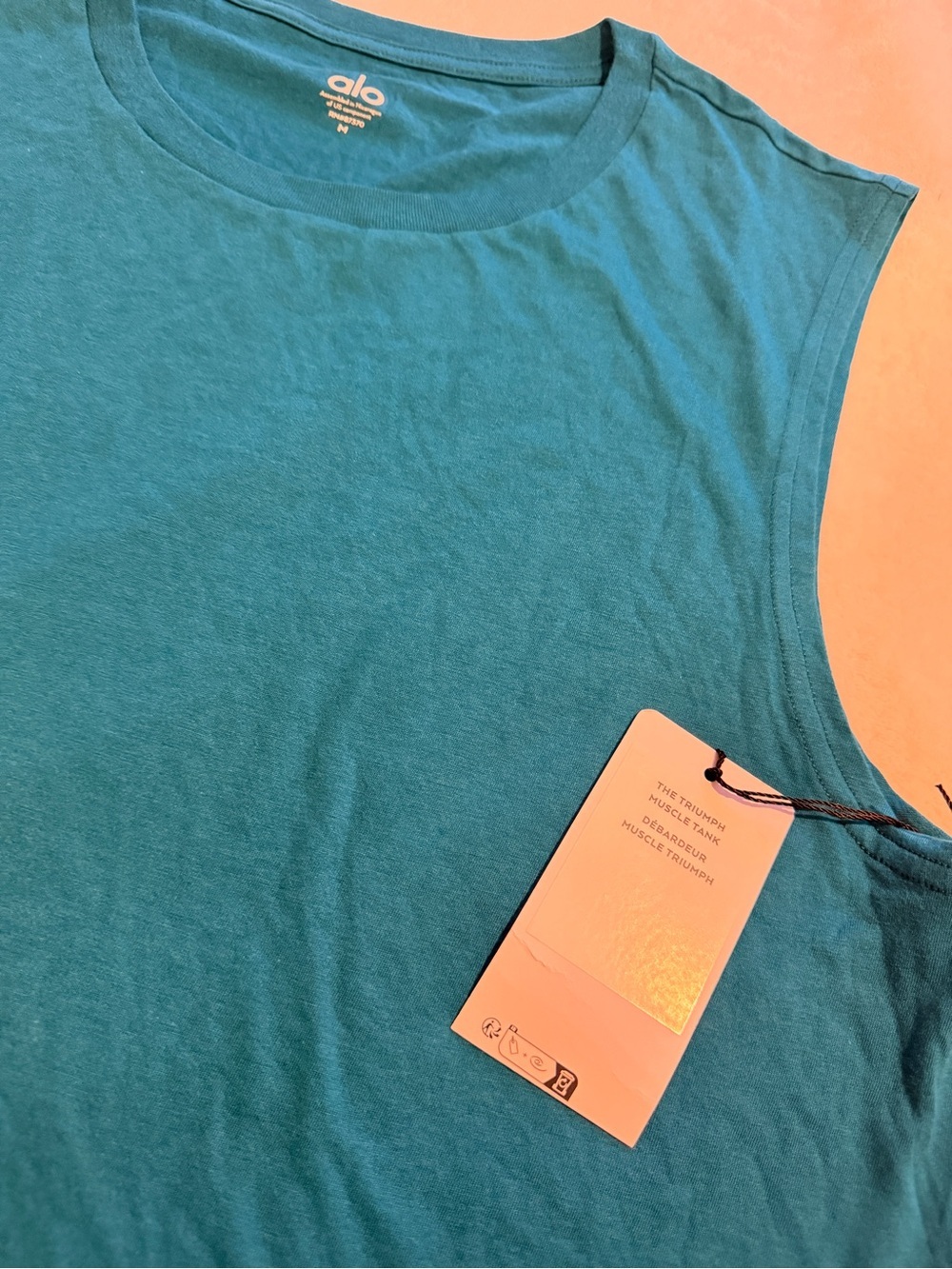 NWT ALO Yoga Triumph Muscle Tank Oceanic Teal Men’s M M2033R - Picture 9 of 12